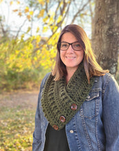 Load image into Gallery viewer, Button Cowl